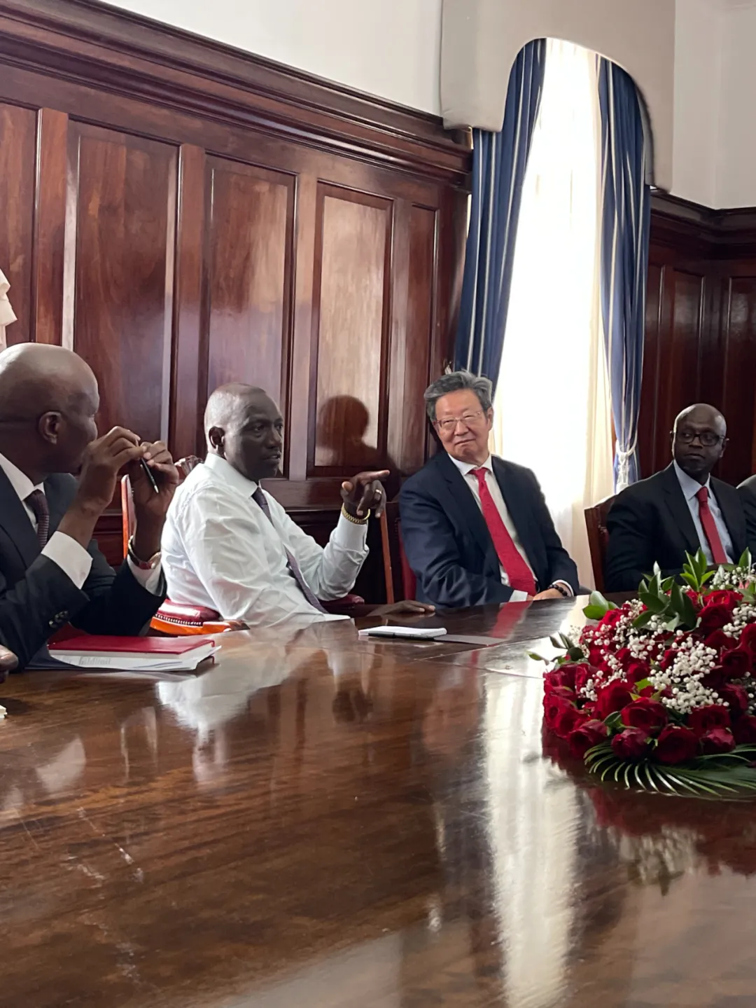 President Robert Sun with Kenya President William Ruto
